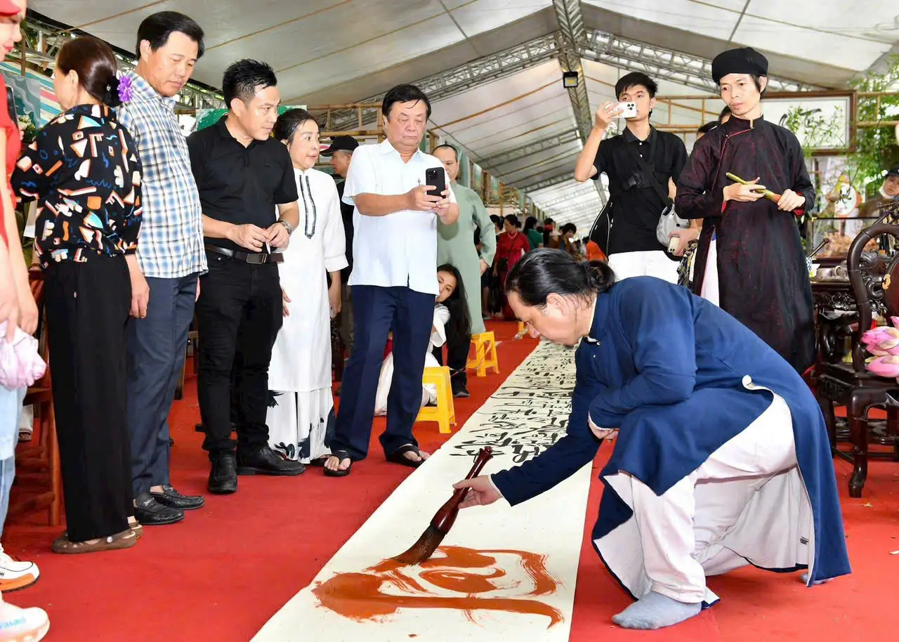 HÌNH ẢNH HOẠT ĐỘNG 3